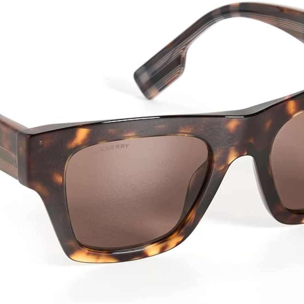 Ernest Burberry Sunglasses 🕶️ - Picture 5 of 6